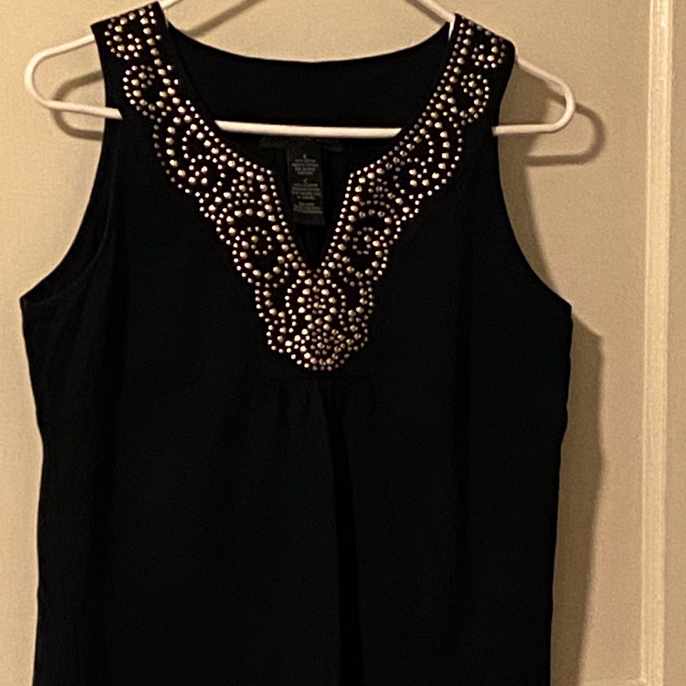 Sleeveless black top